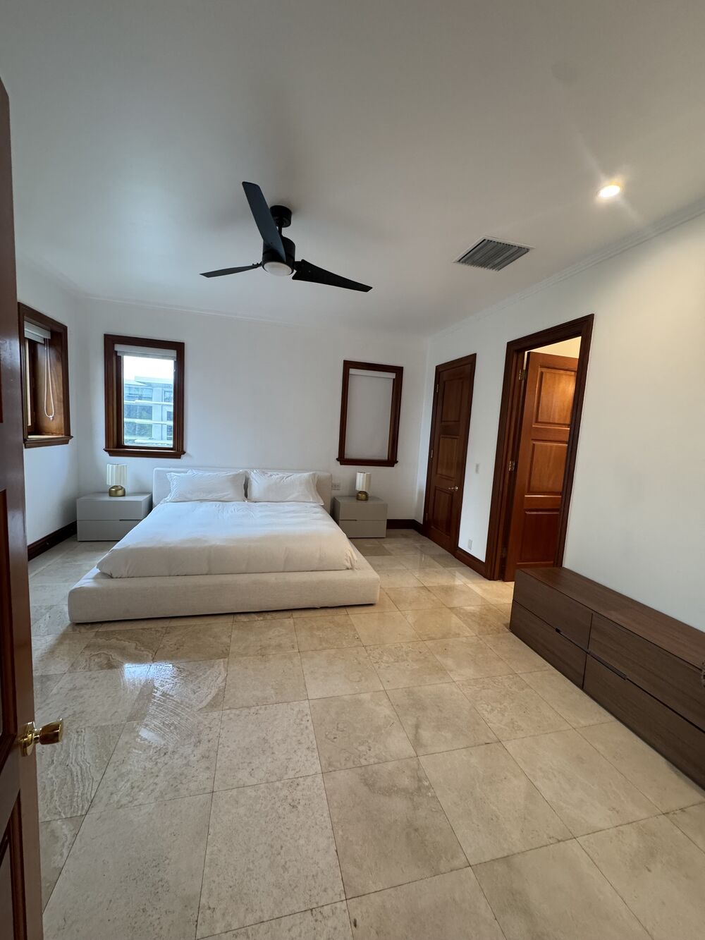 Cleaned and empty home in Pinecrest, Florida, ready to list